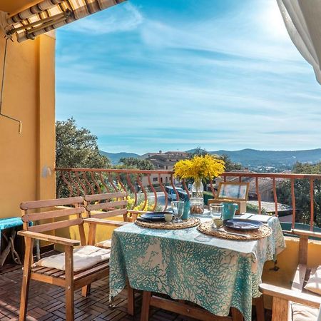 L'Odyssee Provencale, Un Duplex De Charme De 2 Chambres Au Pied Du Village Medieval De Bormes-Les-Mimosas, Offrant Des Prestations Haut De Gamme Et Une Superbe Vue Sur Le Massif Des Maures Buitenkant foto